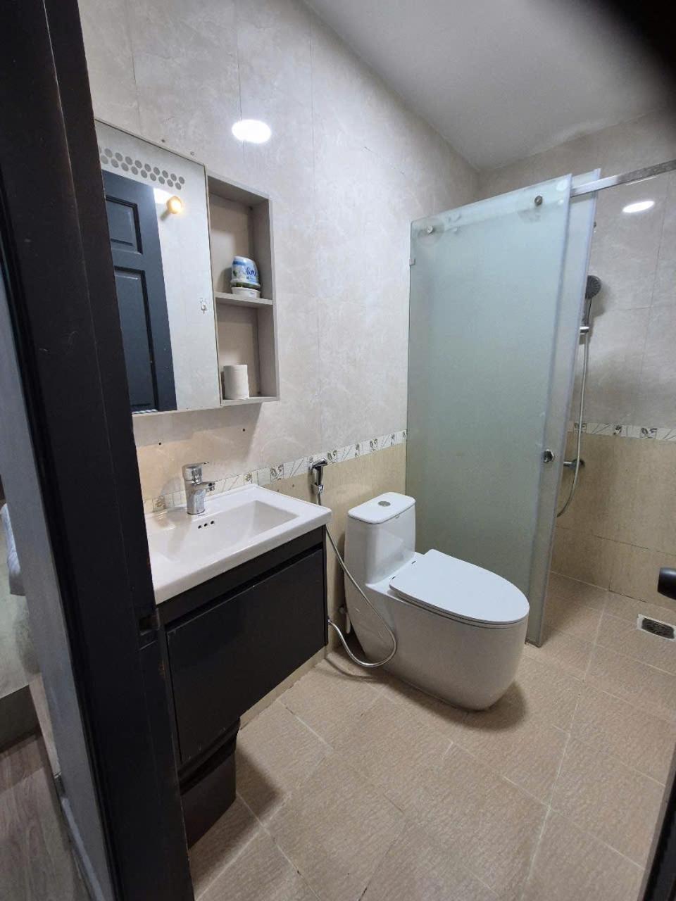 Apec Bnb Hotel Хошимин Екстериор снимка