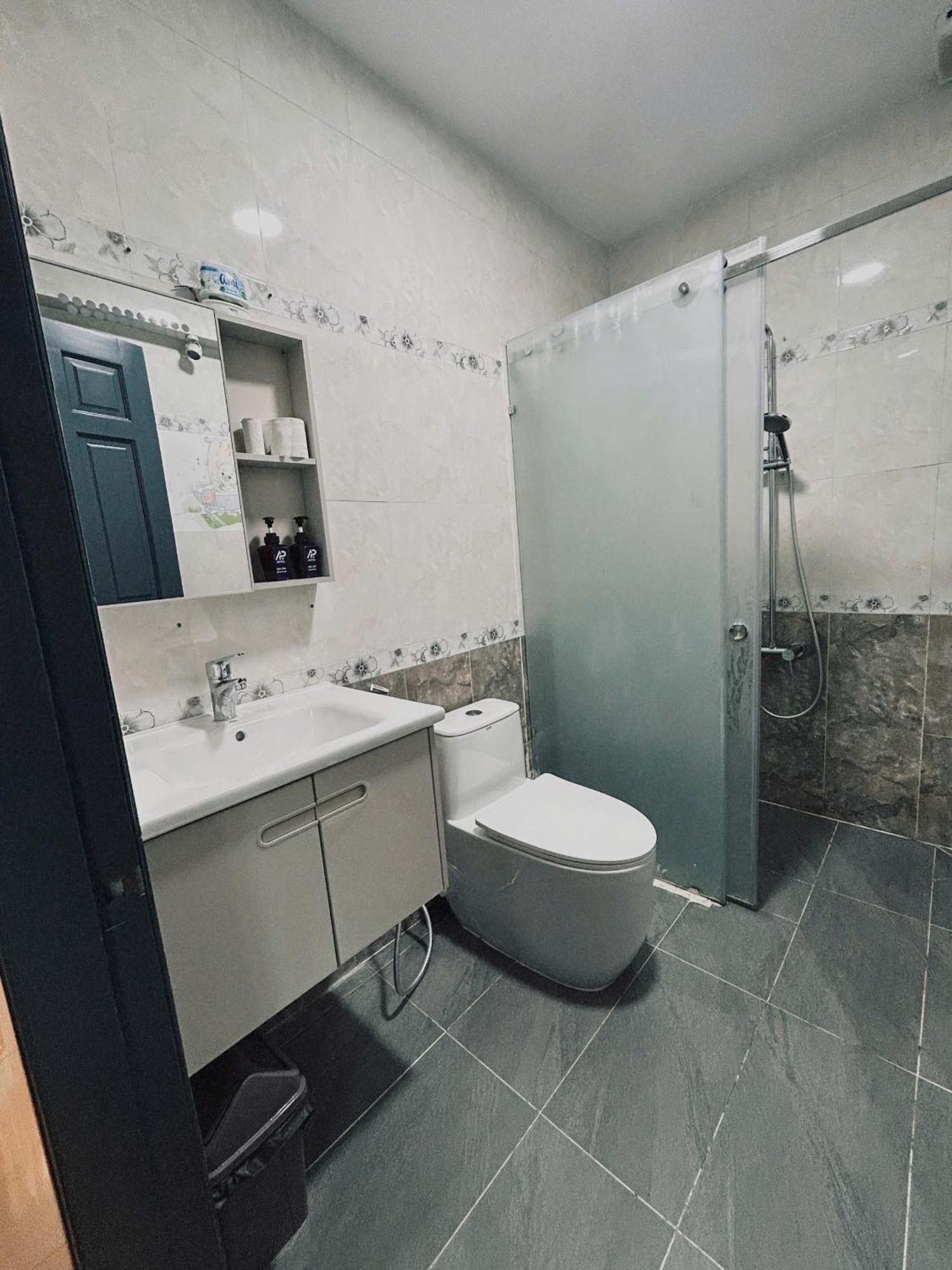 Apec Bnb Hotel Хошимин Екстериор снимка